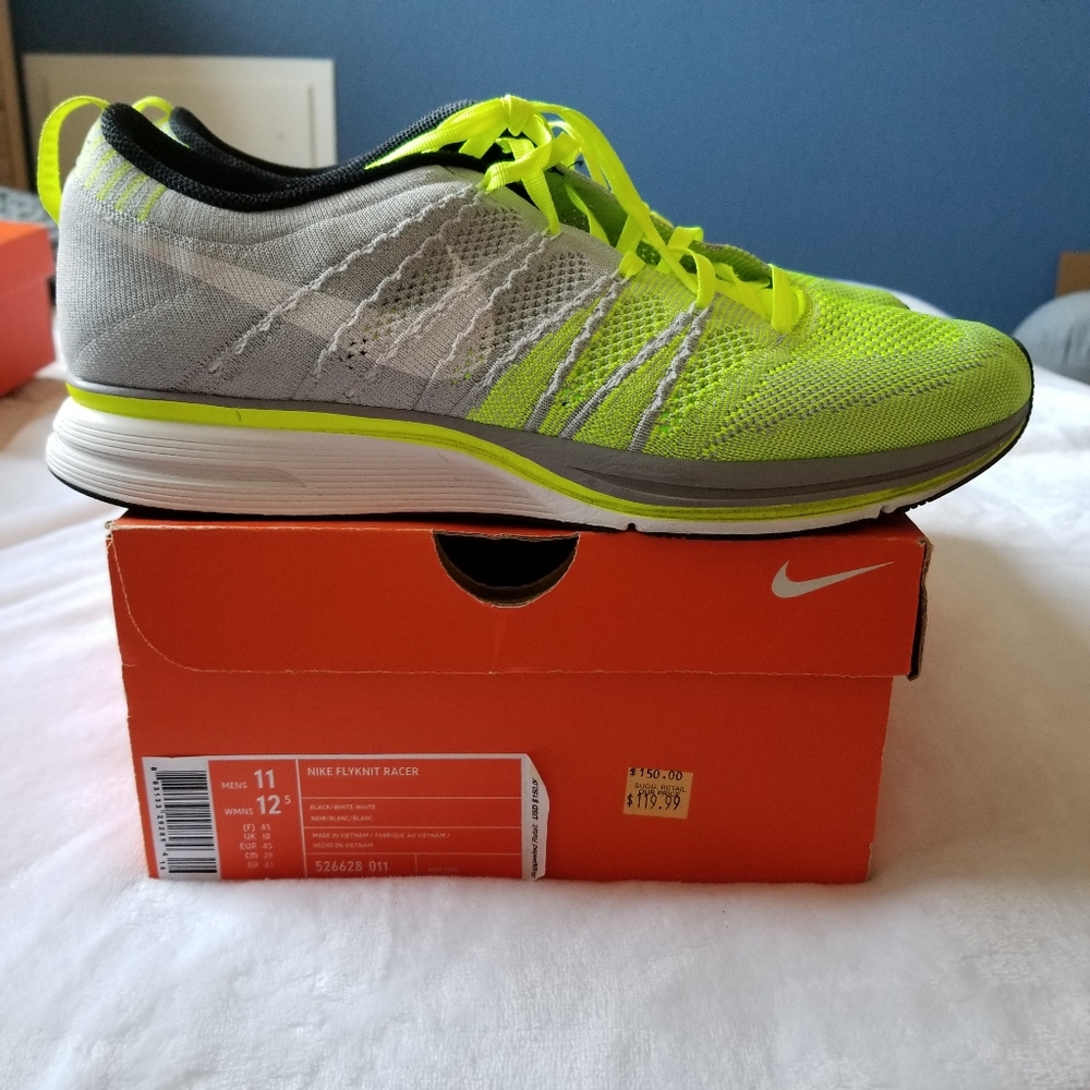Nike Flyknit Racers